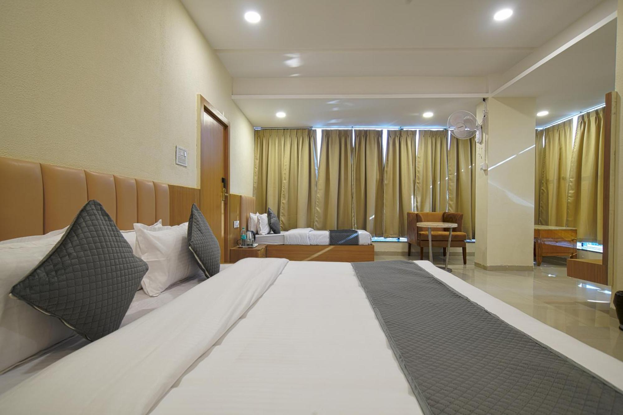 אויאיין Hotel Shivlok חדר תמונה