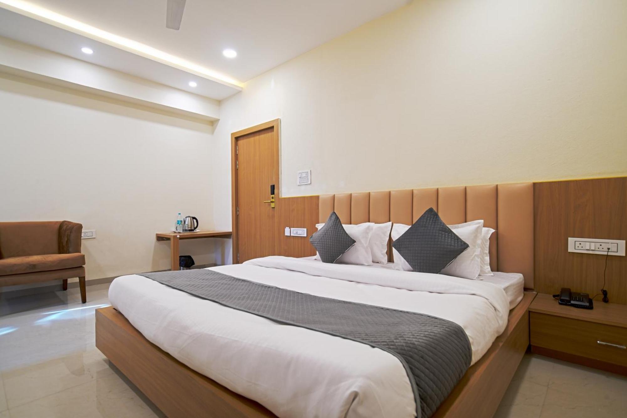 אויאיין Hotel Shivlok חדר תמונה
